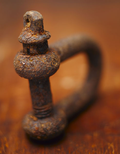 Rusted shackle, Petach Tikva - 2008